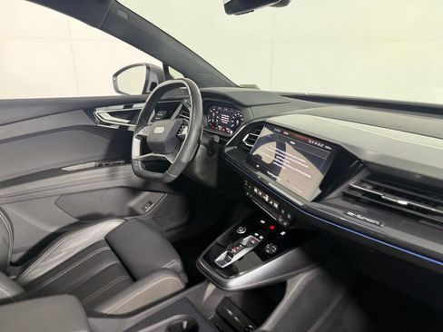 Used 2024 Audi Q4 e-tron Premium Plus w/ Premium Plus AWD/4WD image 35