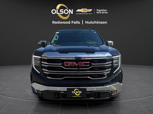 Used 2026 GMC Sierra 1500 SLT image 8