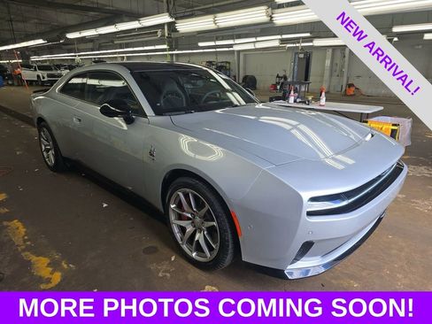 Used 2024 Dodge Charger Daytona Scat Pack w/ Plus Group AWD/4WD image 18