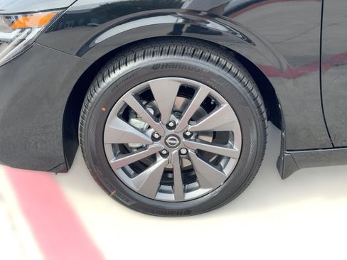 New 2026 Nissan Sentra SL w/ Floor Mat Package FWD image 11