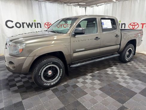 Used 2011 Toyota Tacoma 4x4 Double Cab w/ TRD Off-Road Pkg w/JBL Audio image 7
