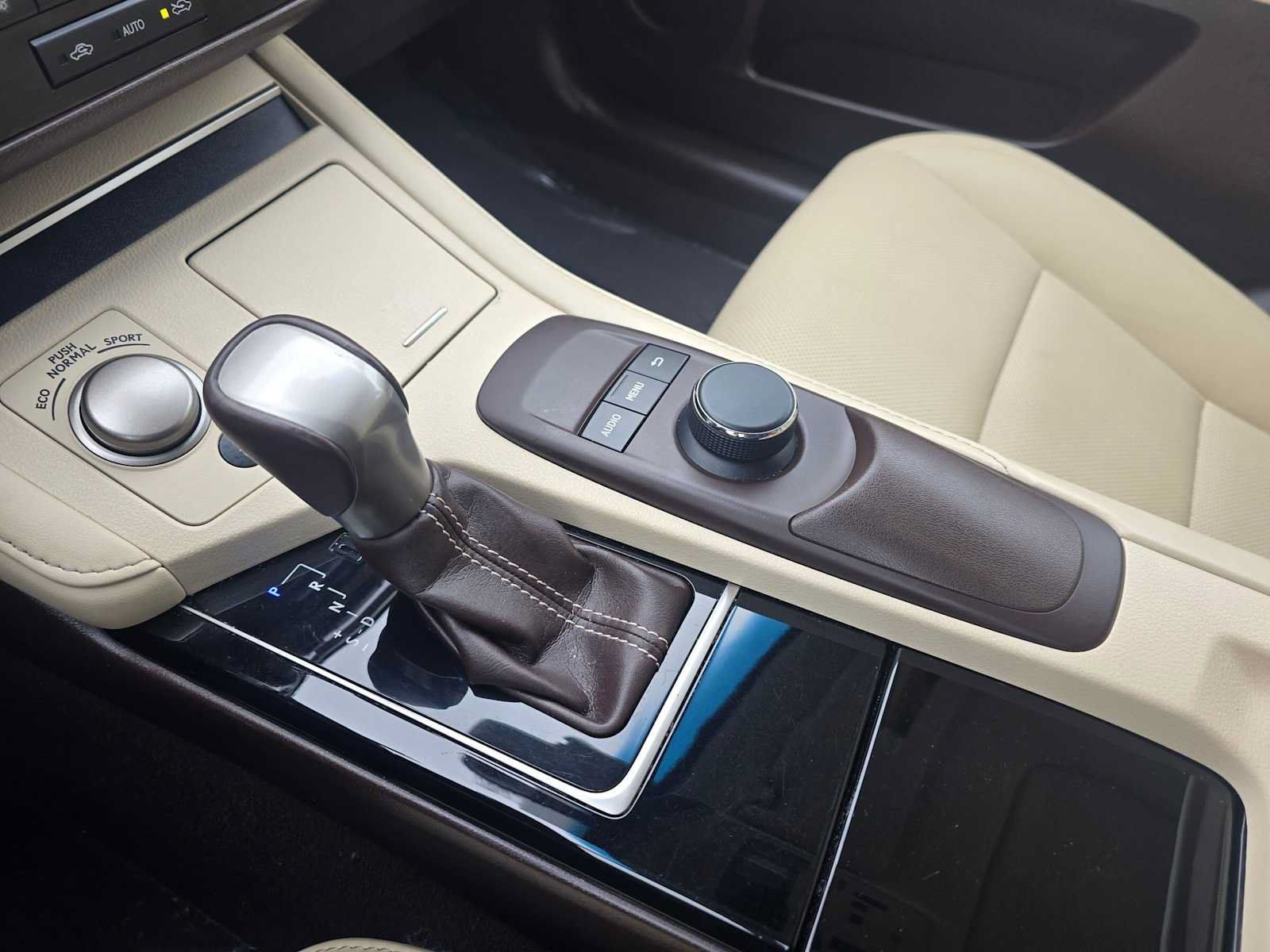 Used 2017 Lexus ES 350 w/ Accessory Package FWD image 30
