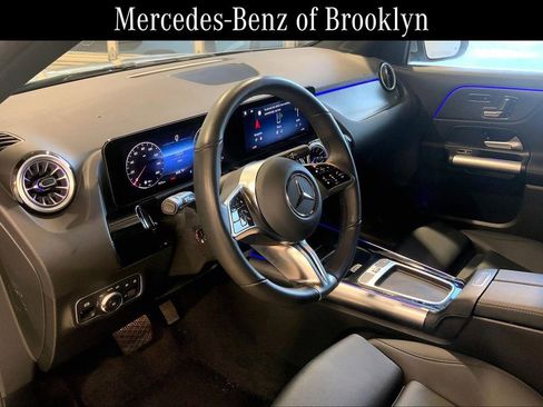 Used 2025 Mercedes-Benz GLA 250 4MATIC image 17