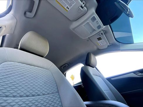 Used 2021 Ford Escape SE image 13