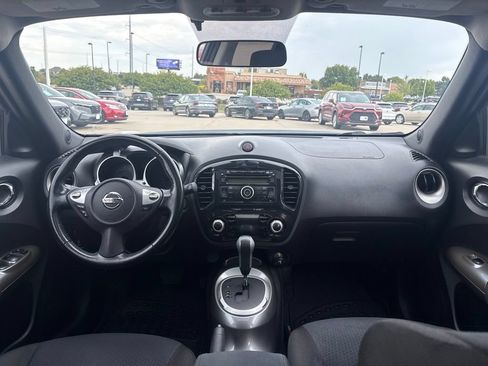 Used 2014 Nissan Juke SV AWD/4WD image 30