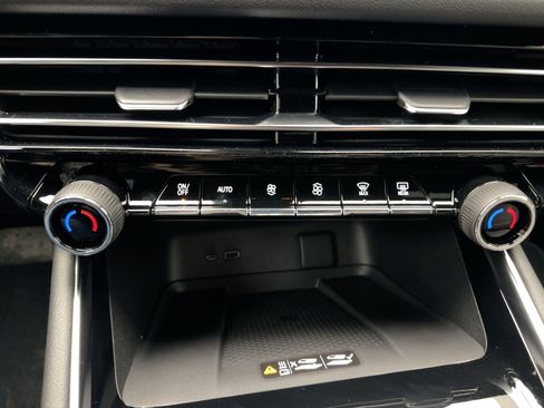 New 2026 Chevrolet Traverse LT image 24