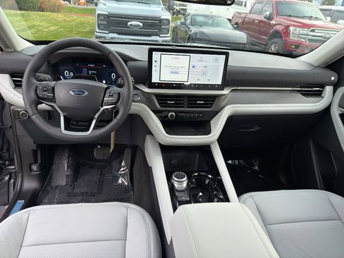 New 2026 Ford Explorer Platinum w/ LUX Leather Package image 20