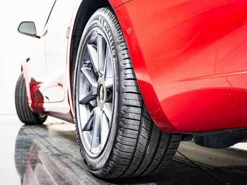 Used 2021 Tesla Model 3 Standard Range Plus image 38