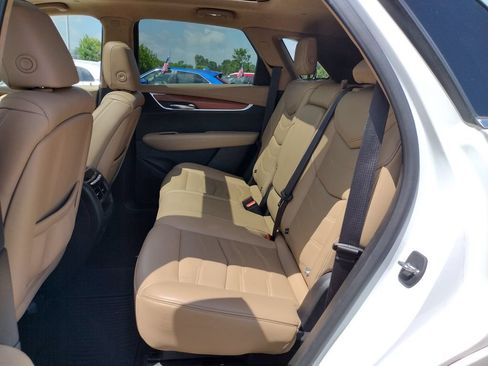 Used 2019 Cadillac XT5 Platinum AWD/4WD image 8