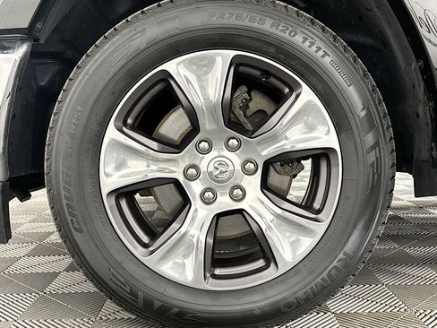 Used 2019 RAM 1500 Laramie image 35