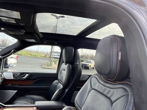 Used 2024 Lincoln Navigator L Black Label image 17