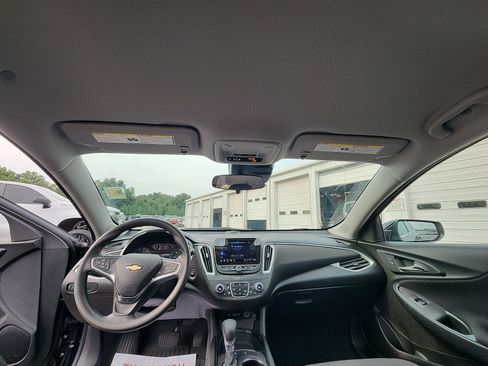 Used 2024 Chevrolet Malibu LT FWD image 20