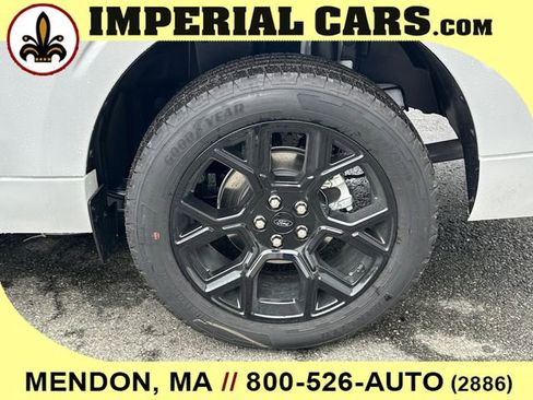 New 2025 Ford Maverick Lobo image 9