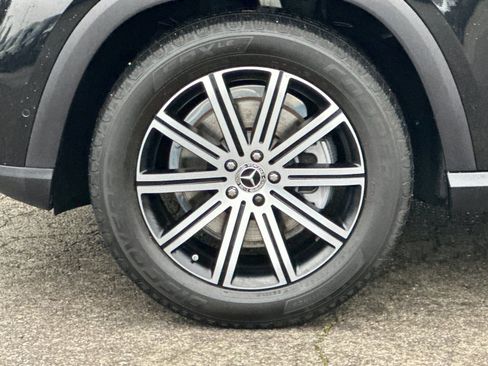 Used 2025 Mercedes-Benz GLE 350 4MATIC image 25