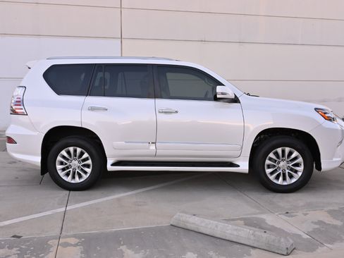 Used 2015 Lexus GX 460 w/ Premium Package AWD/4WD image 7