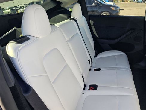 Used 2024 Tesla Model Y Long Range image 16