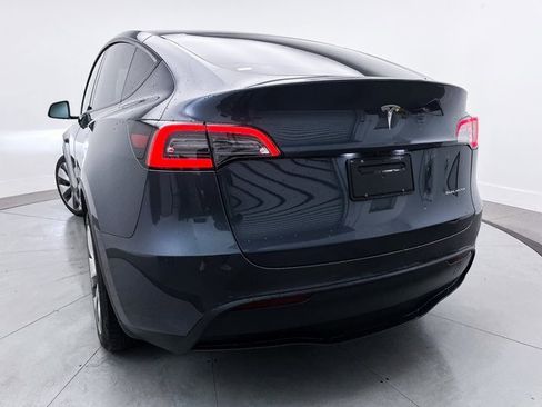 Used 2021 Tesla Model Y Long Range image 4