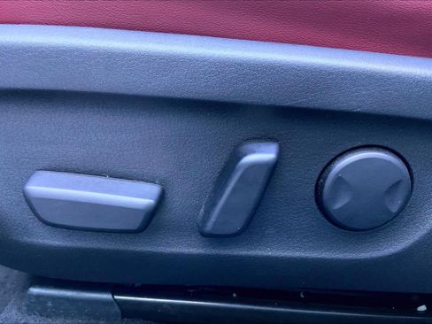 Used 2023 MAZDA MAZDA3 s image 35