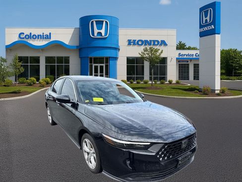 Used 2025 Honda Accord LX image 9