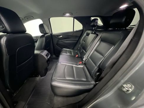 Used 2018 Chevrolet Equinox LT FWD image 24