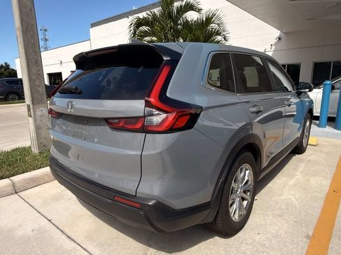 Used 2025 Honda CR-V EX-L image 11