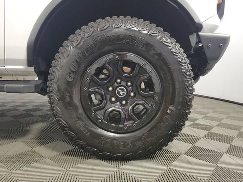 Used 2024 Ford Bronco Wildtrak image 12
