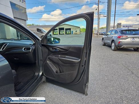Used 2018 Chevrolet Equinox LT w/ Sun & Infotainment Package AWD/4WD image 17