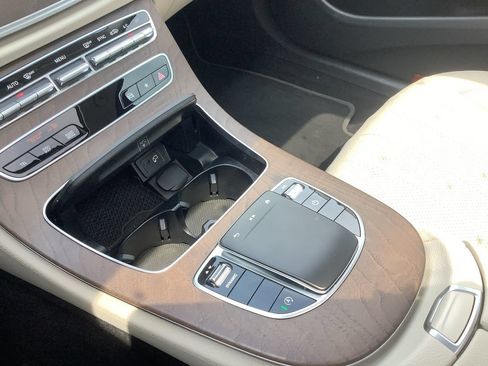 Used 2021 Mercedes-Benz E 350 Sedan image 27