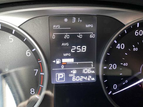 Used 2024 Nissan Kicks S image 9