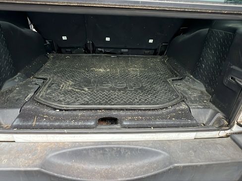 Used 2018 Jeep Wrangler Unlimited Sport w/ Connectivity Group image 12