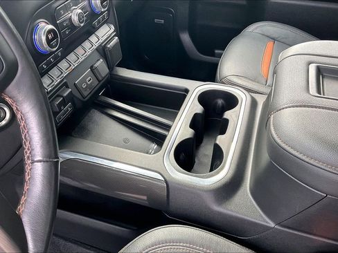 Used 2020 GMC Sierra 3500 AT4 w/ AT4 Premium Package image 21