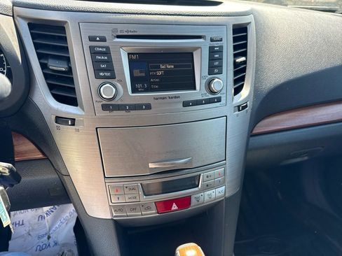 Used 2014 Subaru Outback 2.5i Limited AWD/4WD image 17
