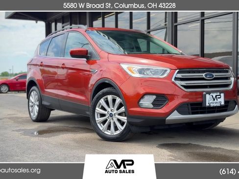Used 2019 Ford Escape SEL FWD image 1