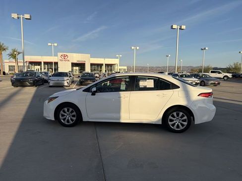 Used 2023 Toyota Corolla LE FWD image 8