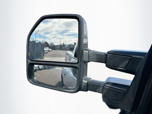 Used 2017 Ford F250 Lariat w/ Lariat Ultimate Package image 16