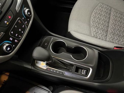 Used 2024 Chevrolet Equinox LT image 51