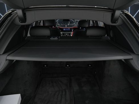 Used 2025 Rolls-Royce Cullinan image 35