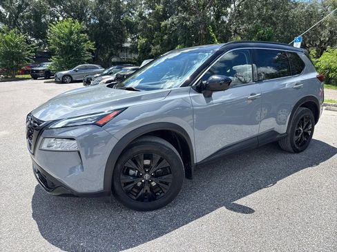 Used 2023 Nissan Rogue SV w/ SV Premium B Package FWD image 3