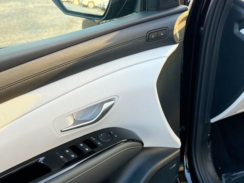 New 2026 Hyundai Tucson Limited AWD/4WD image 8