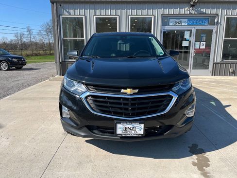 Used 2019 Chevrolet Equinox LT w/ Driver Convenience Package image 2