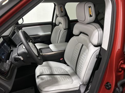 Used 2023 Rivian R1T Adventure Dual AWD/4WD image 20
