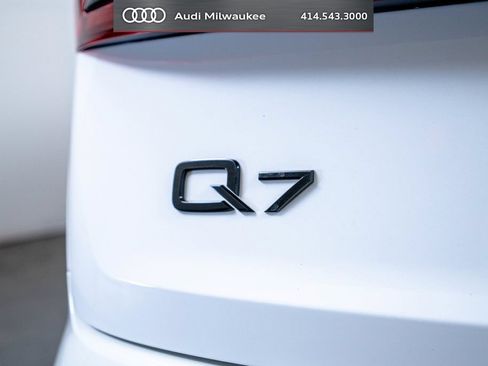 Used 2023 Audi Q7 2.0T Premium Plus w/ Premium Plus Package AWD/4WD image 12