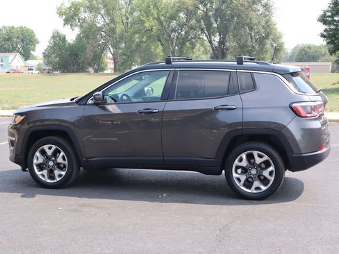 Used 2019 Jeep Compass Limited AWD/4WD image 8