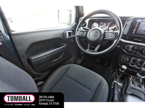 Used 2025 Jeep Wrangler Unlimited Sport AWD/4WD image 9