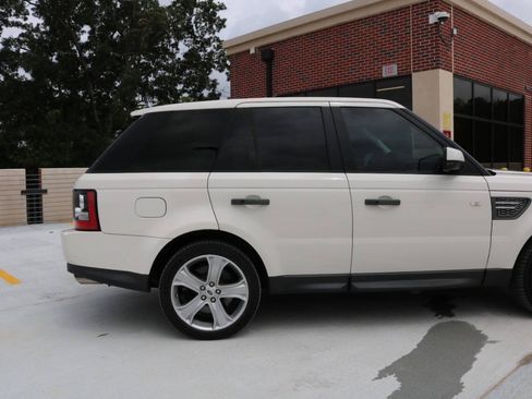 Used 2010 Land Rover Range Rover Sport Supercharged AWD/4WD image 75