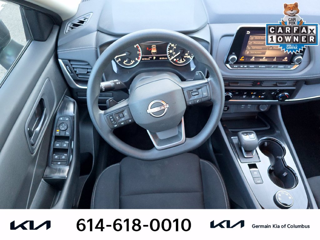 Used 2025 Nissan Rogue S AWD/4WD image 16