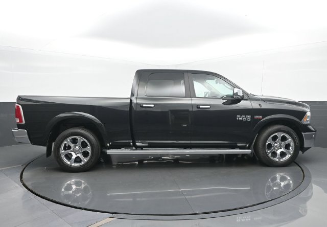 Used 2017 RAM 1500 Laramie w/ Convenience Group AWD/4WD image 6