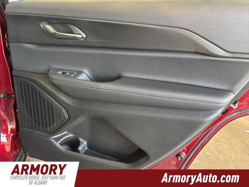 New 2025 Jeep Grand Cherokee L Altitude image 33