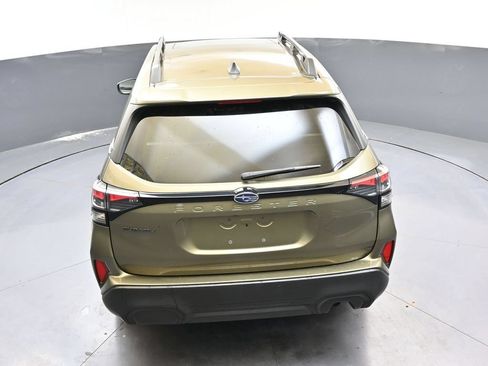 Certified 2025 Subaru Forester Premium AWD/4WD image 39