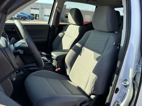 Used 2023 Toyota Tacoma SR image 7